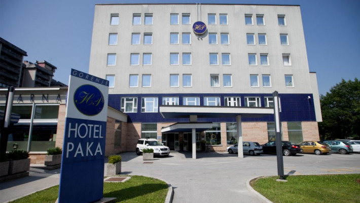 Potrjen primer okužbe s koronavirusum pri dveh osebah, ki sta v hotelu Paka