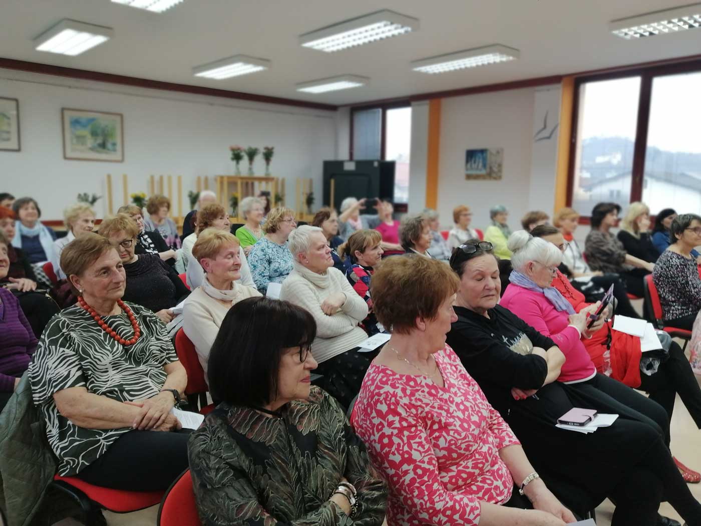 Koncert ob dnevu žena in materinskem dnevu