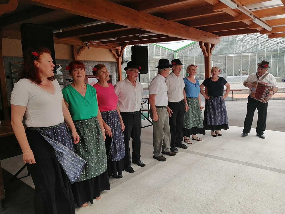 Srečanje krajank in krajanov, starejših nad 69 let KS Stara vas