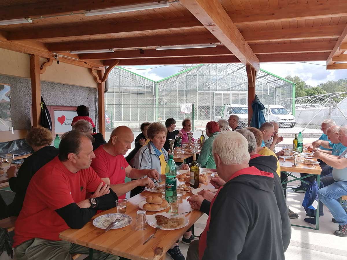 Tekmovanje v balinanju med KS